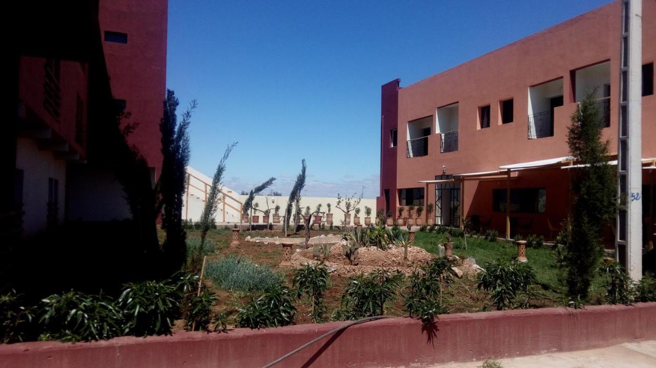 Green Cactus Hotel Benguerir Exterior photo