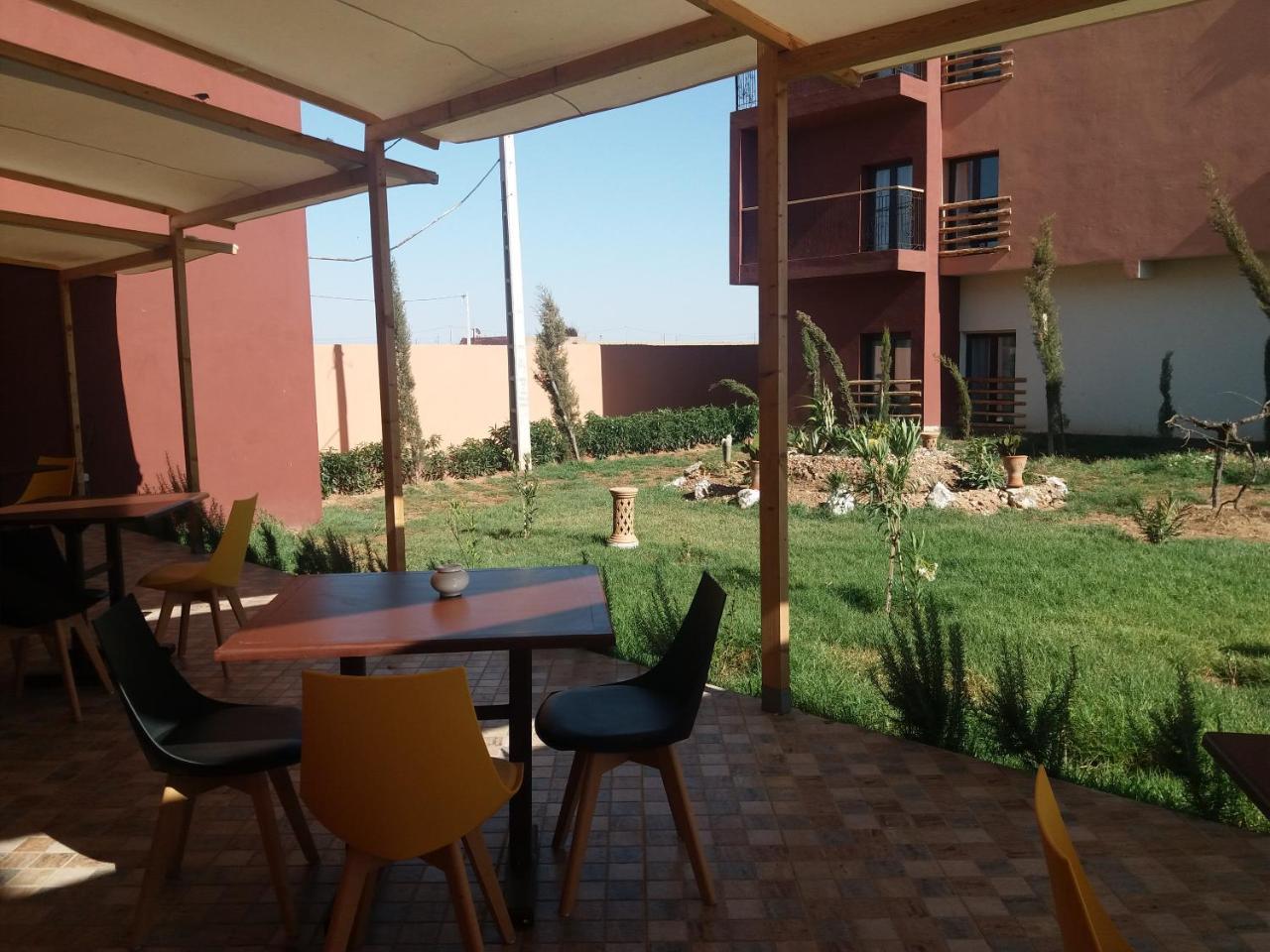 Green Cactus Hotel Benguerir Exterior photo